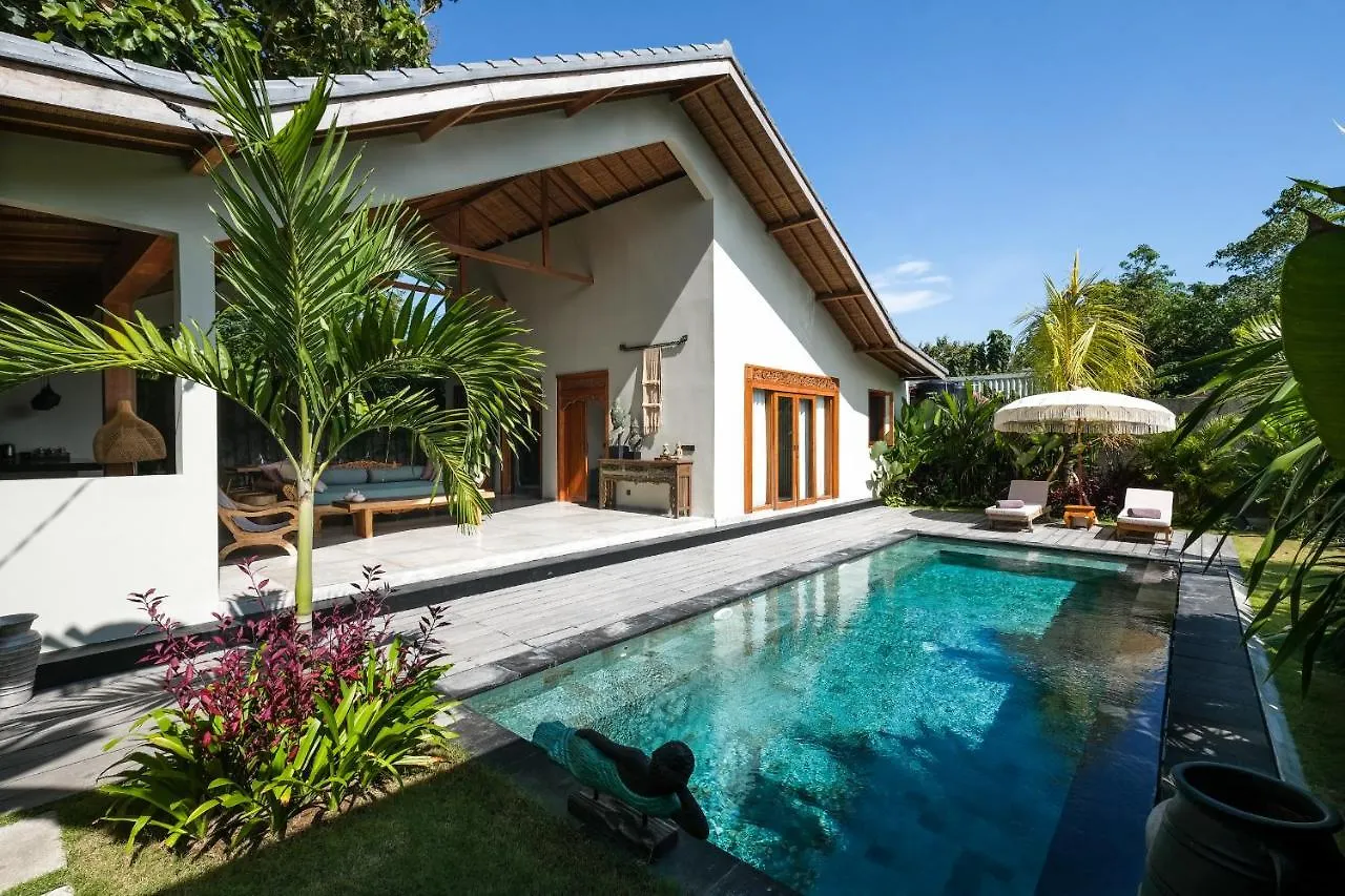 Villa Kikaa Bingin ウルワツ インドネシア